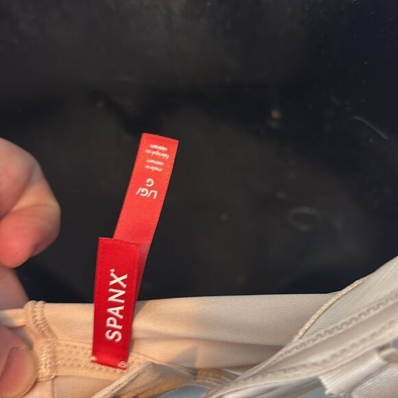 Spanx women’s large suit your fancy convertible strapless mid thigh bodysuit - Picture 9 of 10